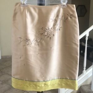 100% Silk Anne Taylor floral skirt with beaded accents, size 12
